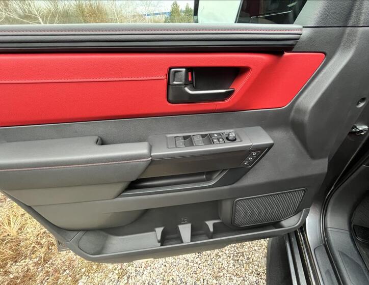 Toyota Sequoia 14