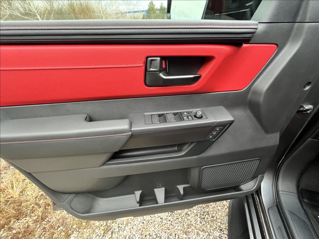 Toyota Sequoia