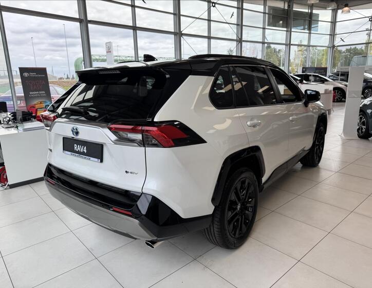 Toyota RAV4 5