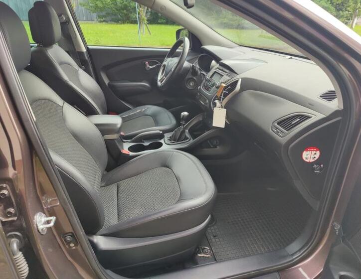 Hyundai ix35 17