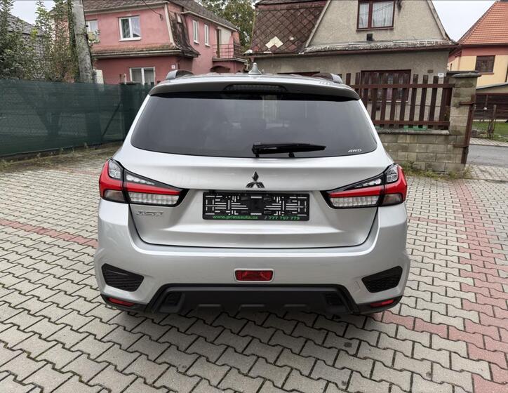 Mitsubishi ASX 4