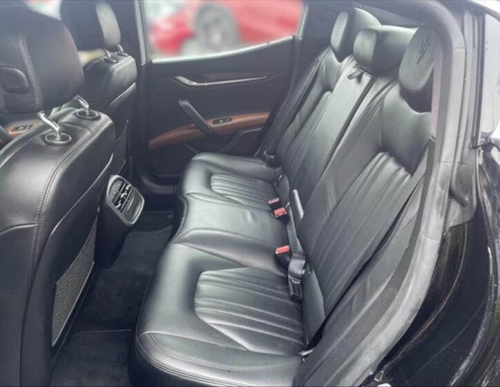Maserati Ghibli 8