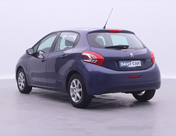 Peugeot 208 5