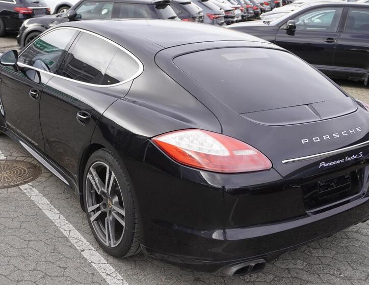 Porsche Panamera 17