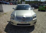 Toyota Avensis 2