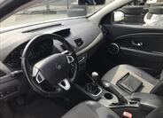 Renault Fluence 9