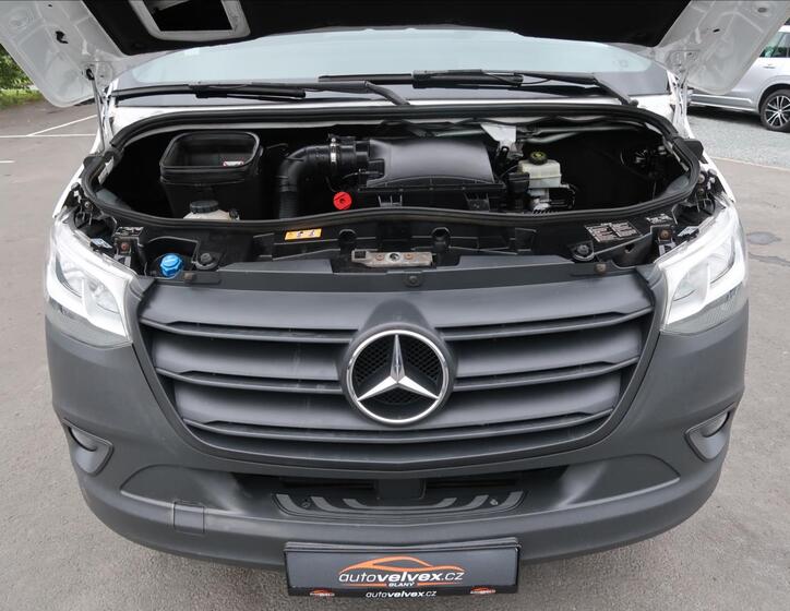 Mercedes-Benz Sprinter 18