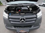 Mercedes-Benz Sprinter 18