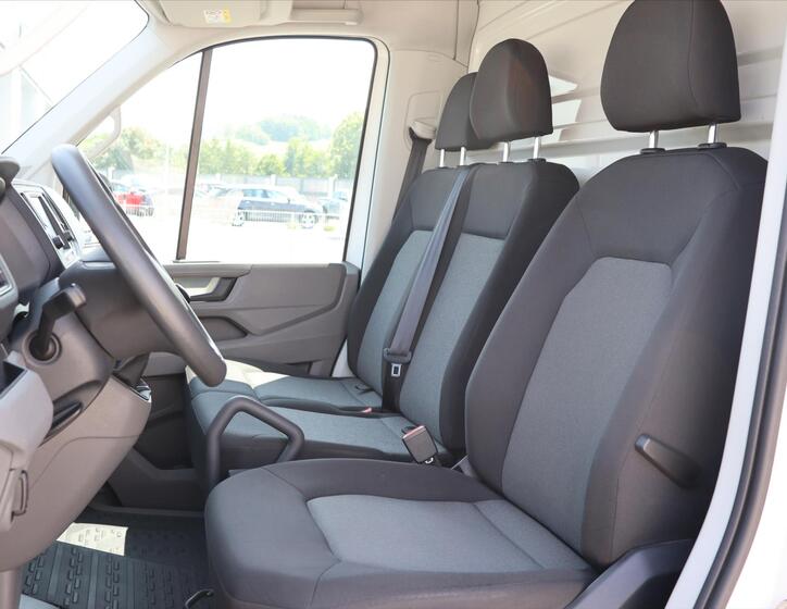 Volkswagen Crafter 13