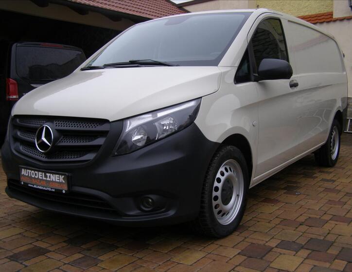 Mercedes-Benz Vito 1