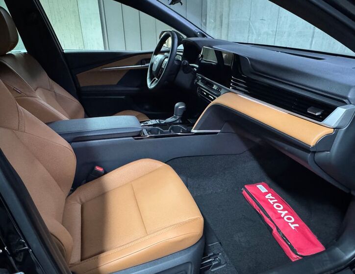 Toyota Camry 13