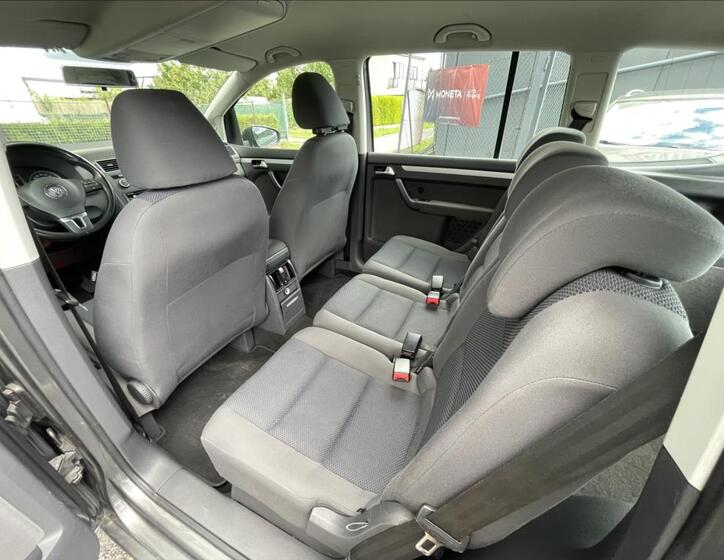 Volkswagen Touran 34
