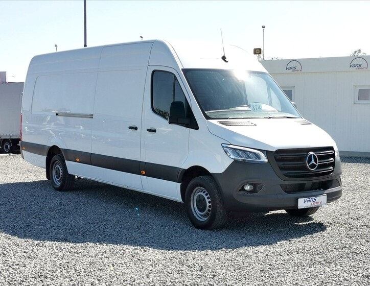 Mercedes-Benz Sprinter 2