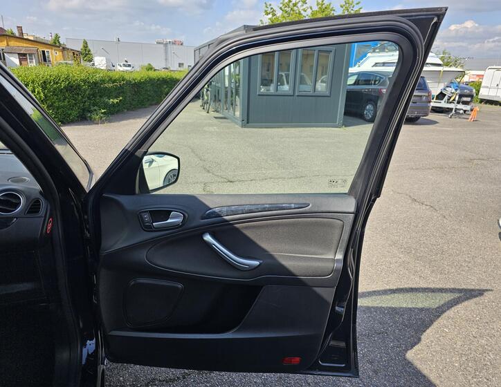 Ford Galaxy 20