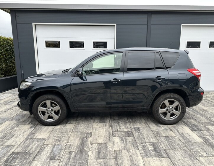 Toyota RAV4 9