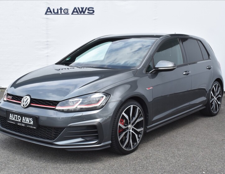 Volkswagen Golf 1
