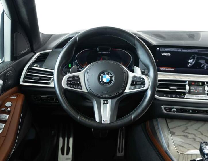BMW X7 12