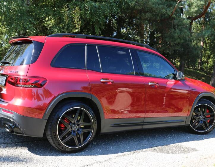 Mercedes-Benz GLB 9