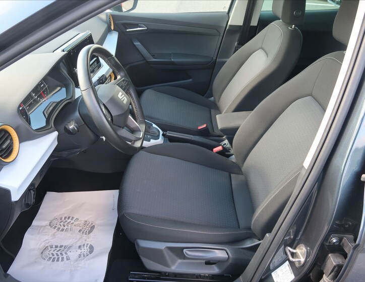 Seat Arona 11