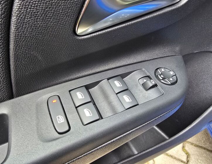 Opel Corsa 10