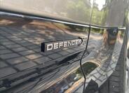 Land Rover Defender 82