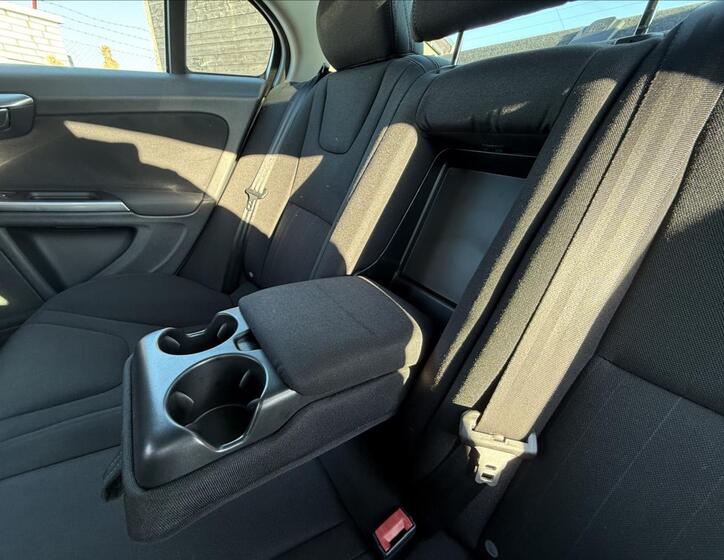 Volvo S60 24