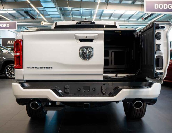 Dodge RAM 7