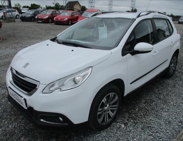 Peugeot 2008 6