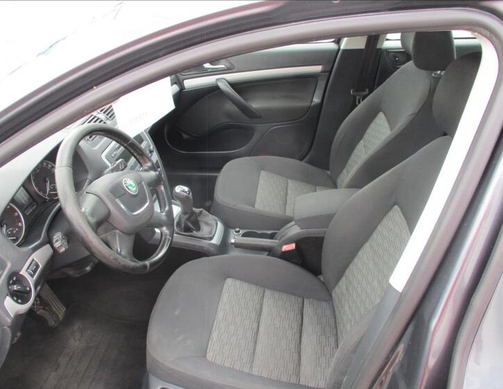 Škoda Octavia 13