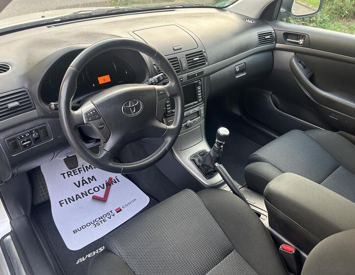 Toyota Avensis 31