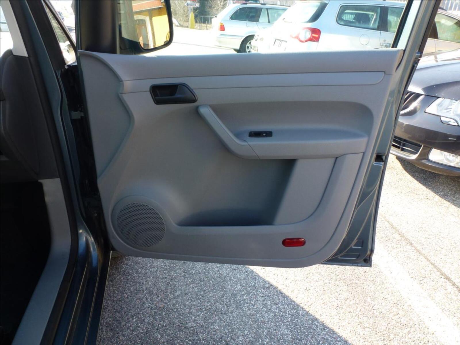 Volkswagen Caddy 21