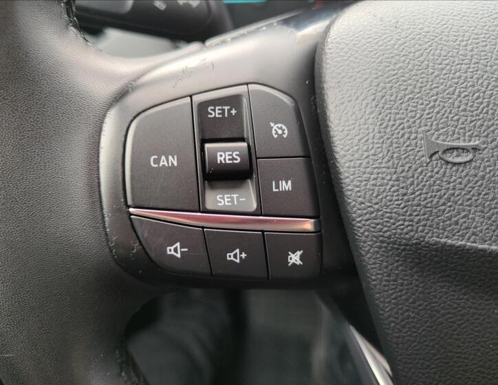 Ford Focus 25