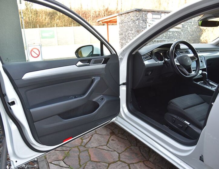 Volkswagen Passat 12