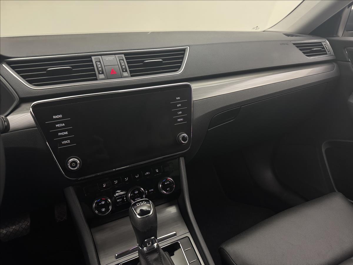 Škoda Superb