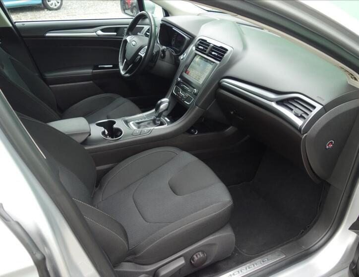 Ford Mondeo 32