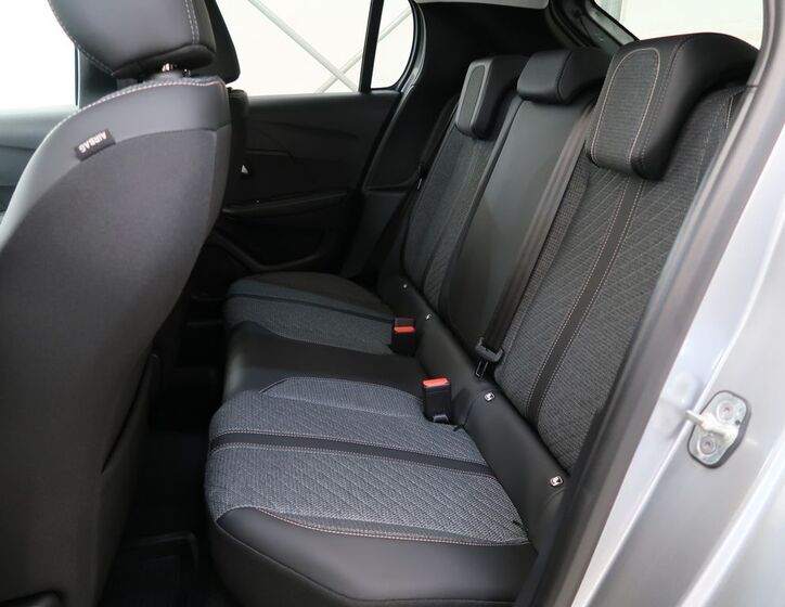 Peugeot 208 27
