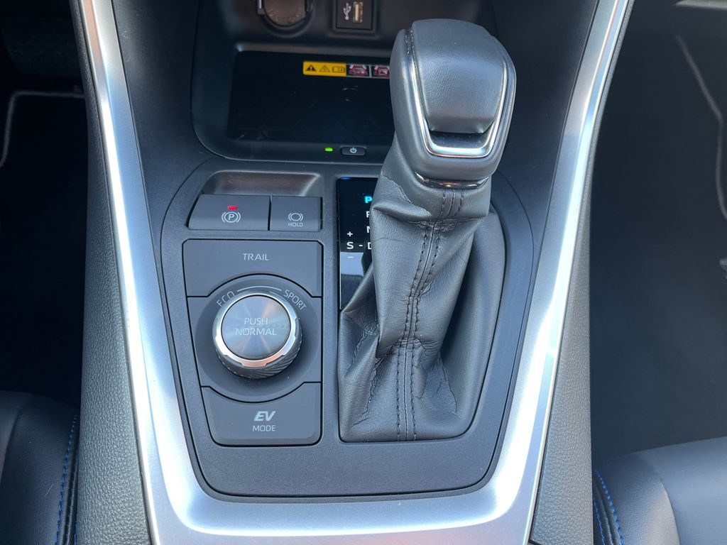 Toyota RAV4 23