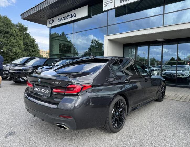 BMW Řada 5 7