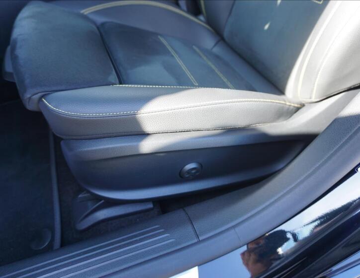 Mercedes-Benz CLA 13
