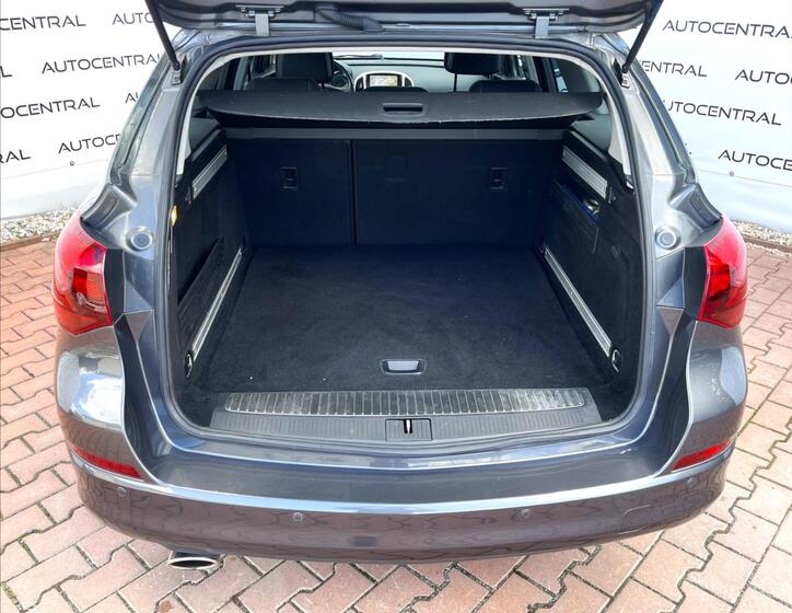 Opel Astra 9