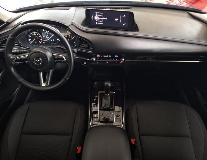 Mazda CX-30 8