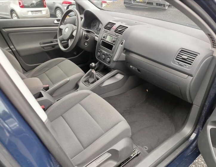 Volkswagen Golf 10