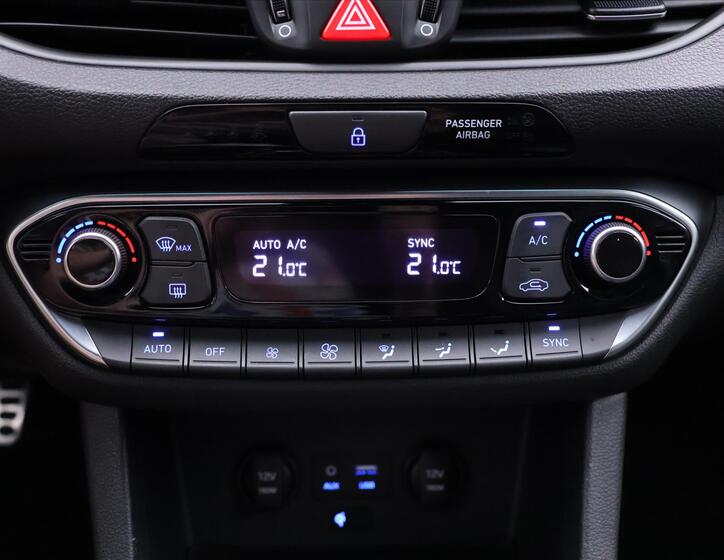 Hyundai i30 31