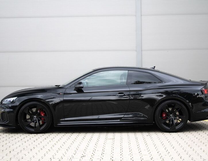 Audi RS5 8