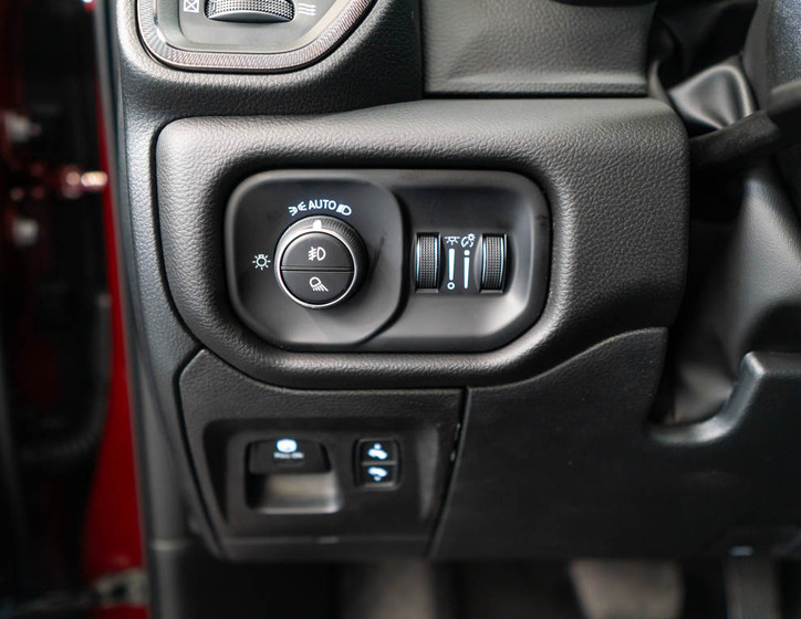Dodge RAM 17