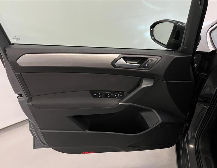 Volkswagen Touran 26