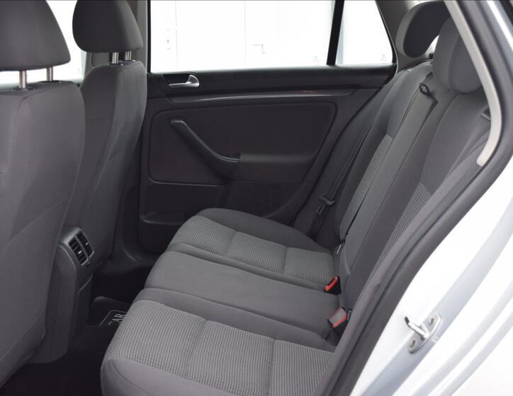 Volkswagen Golf 18