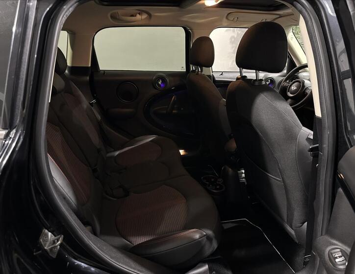 Mini Countryman 19