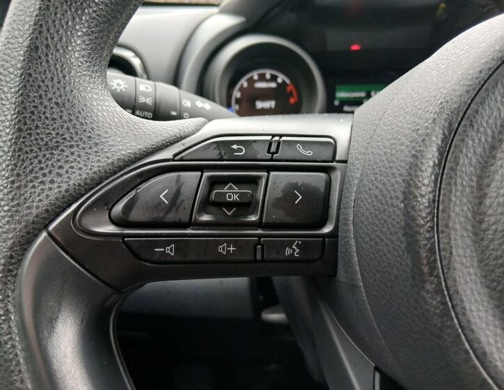 Toyota Yaris Cross 19