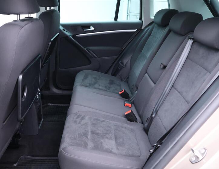 Volkswagen Tiguan 13